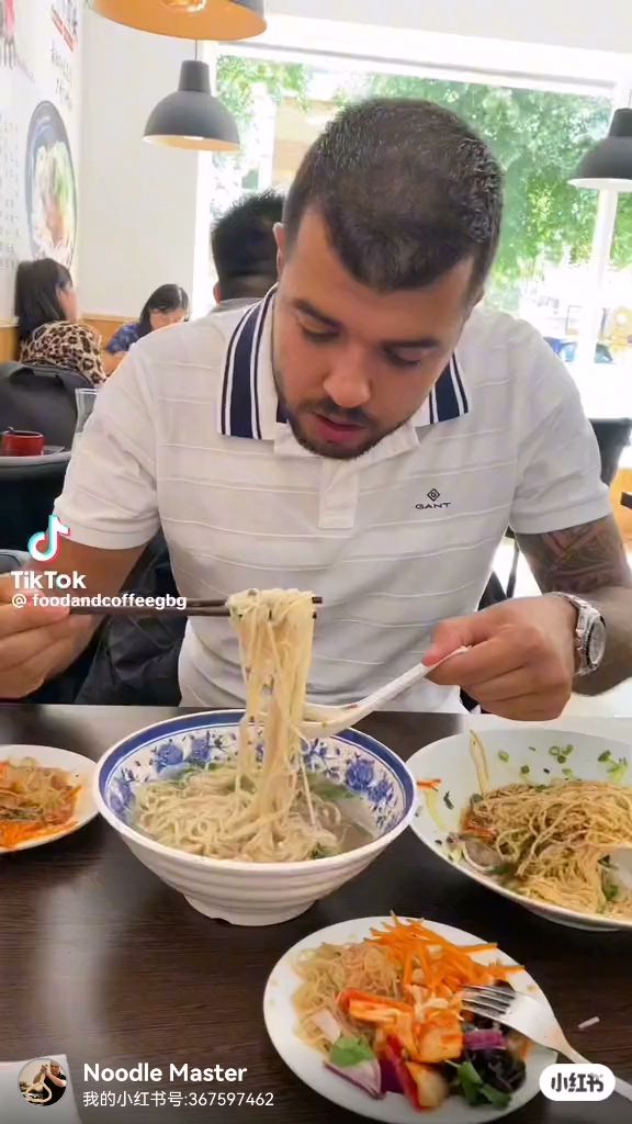 Noodle Master (蘭州拉麵 刀削麵) · Bilder 4